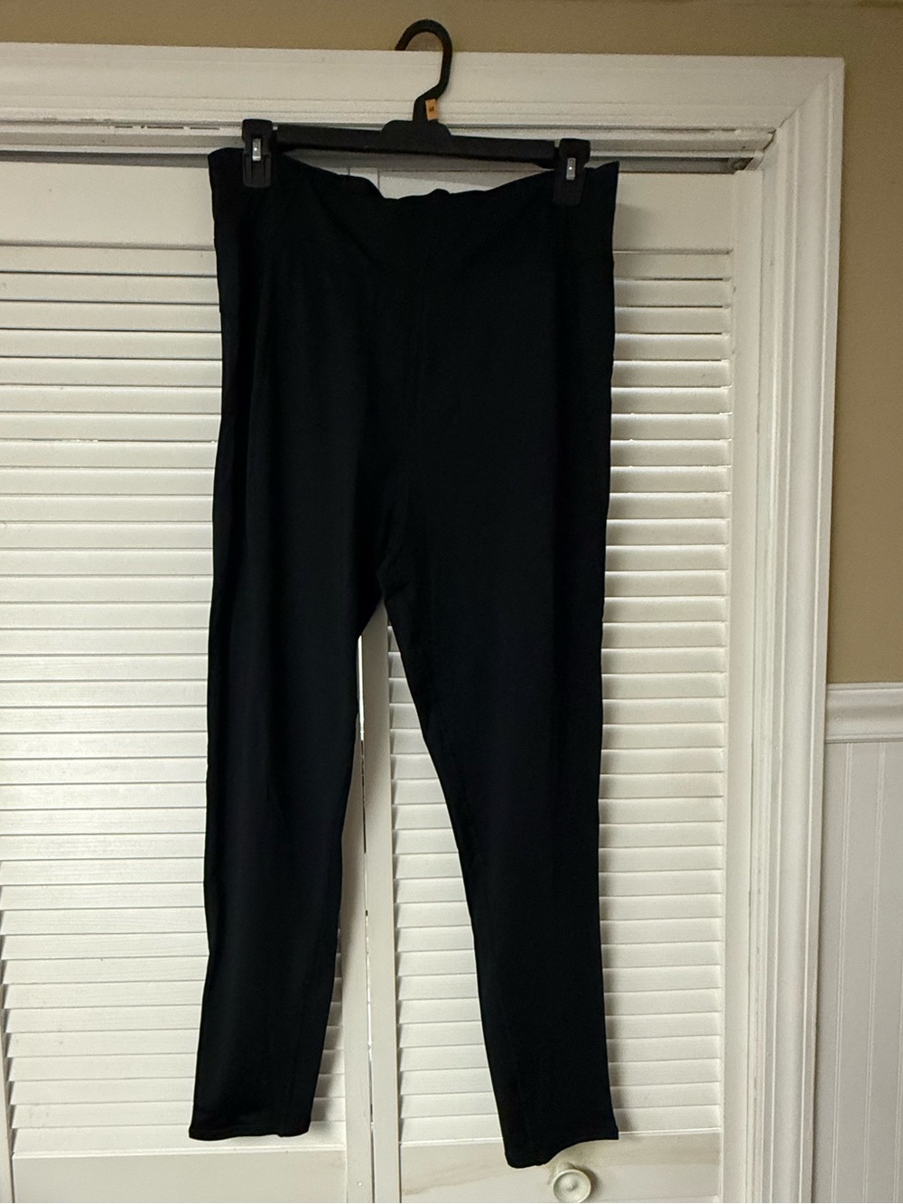 Plush Warmth Black Performance Leggings (thicker material)